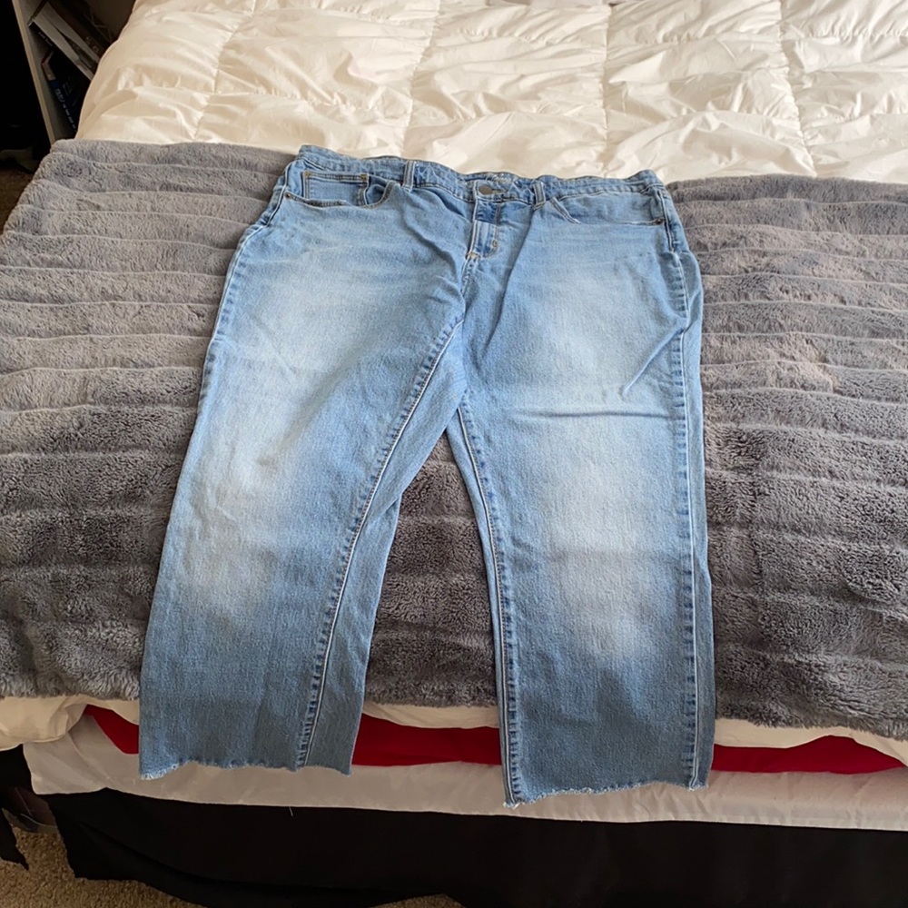 2 Pairs of Universal Thread High Rise Kick Boot Crops 16/33R